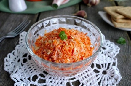 Вкусные салаты из СССР, которые украсят ваш праздничный стол
