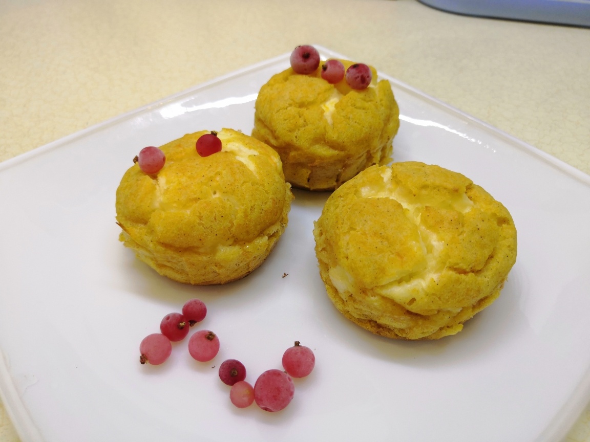 Тыквенные кексы с творожной начинкой: вкусный и полезный десерт