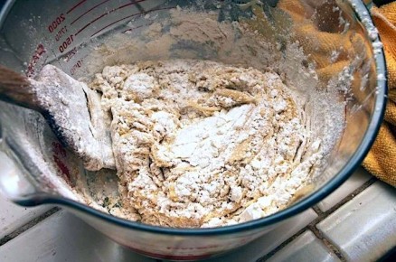 Как вернуть к жизни сухое тесто: простые советы для пекарей