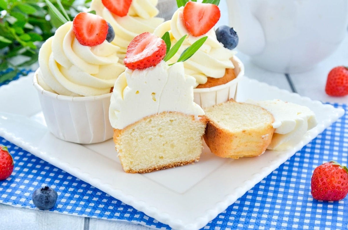 Неповторимые творожные капкейки с кремом