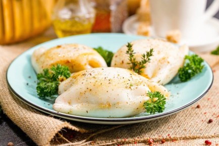 Фаршированные кальмары: наш новый взгляд на классическое блюдо