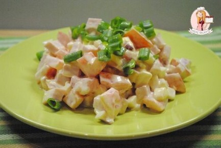 Салат с копченым сыром и ветчиной: простота и вкус в каждой ложке