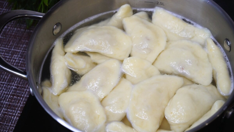 Вареники с секретом: неповторимый вкус начинки в начинке