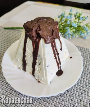 Пасхальное угощение: идеальный рецепт кето-пасхи с шоколадной глазурью