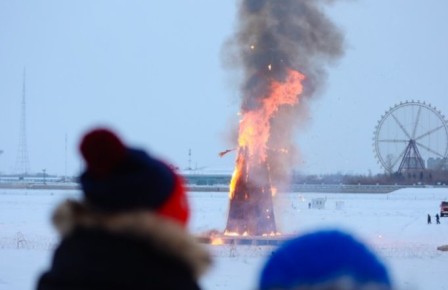 Масленица в Благовещенске: традиции, которые собирают тысячи