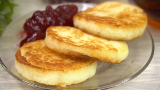 Манники: новый взгляд на классическую манную кашу из детства