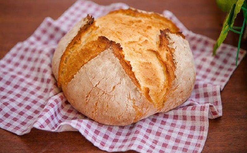 Простой рецепт домашнего хлеба с хрустящей корочкой