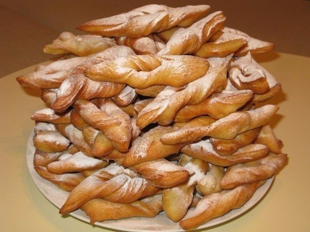 Как приготовить хворост на кефире: вкусный рецепт для семьи