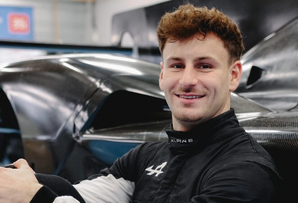 ������ ������� �������� ����� ����� � Alpine � ������ �� ������������