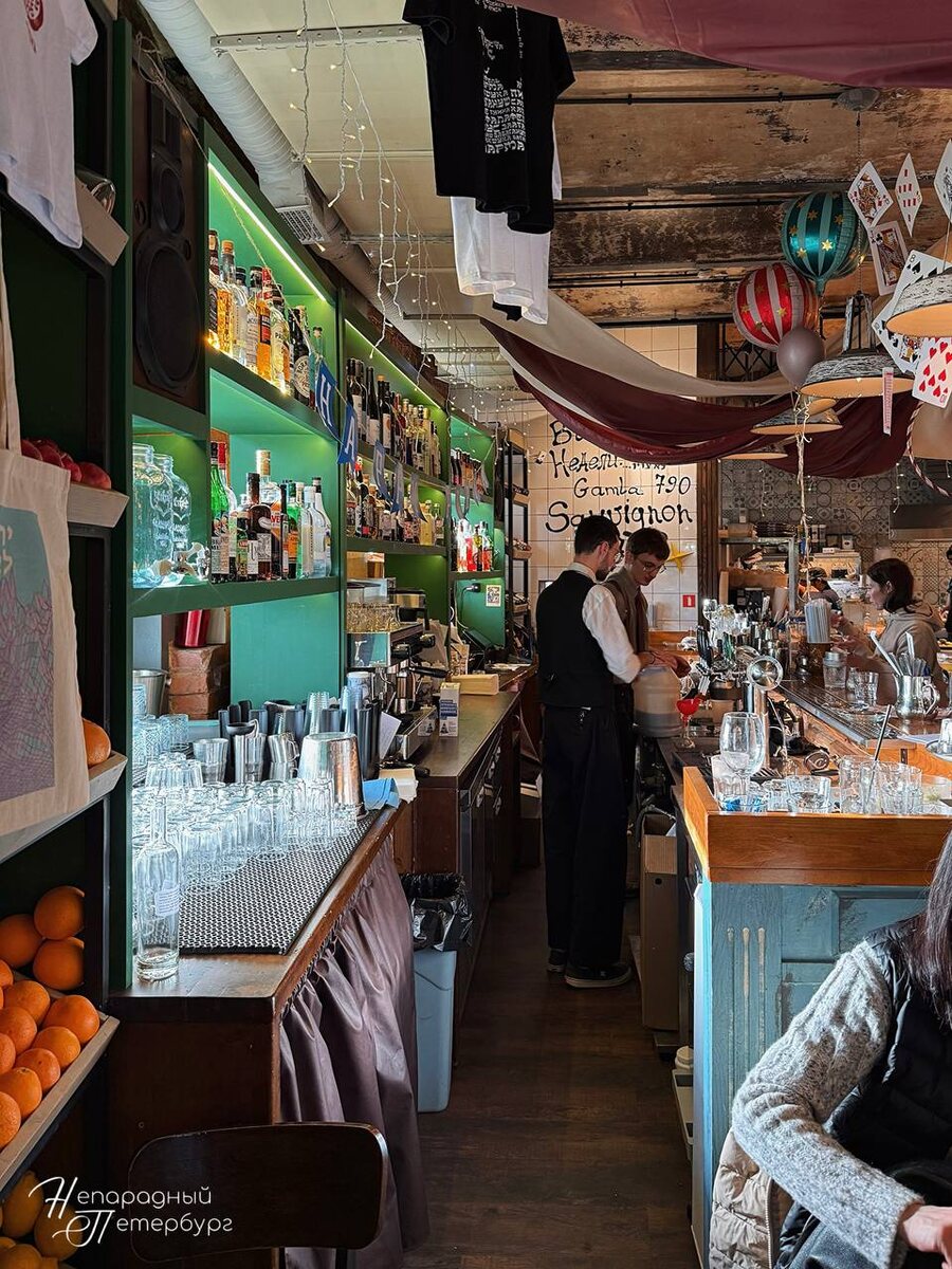 Израильская кухня в сердце Петербурга