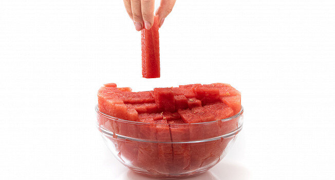 Идеальный способ нарезки арбуза для летнего стола