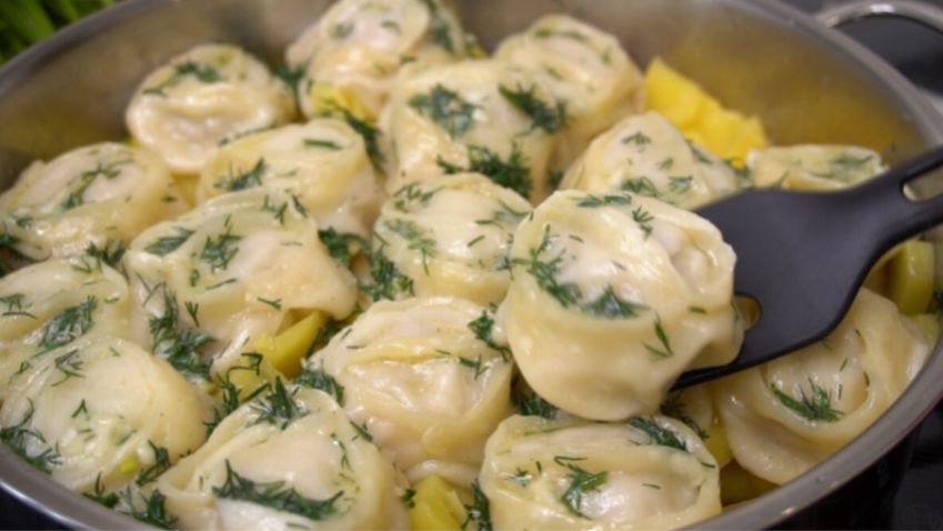 Манты без пароварки: как удивить домашних нежной картошкой