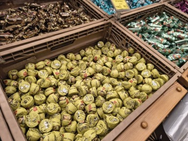 В Набережных Челнах из чак-чака построили гигантскую новогоднюю елку