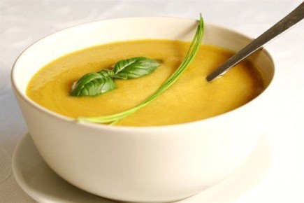 Суп с цукини и карри: освежающий вкус весны