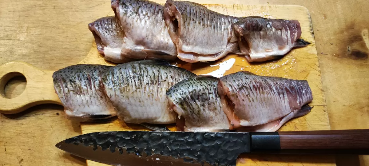 Как карбование делает карася вкуснее: секреты идеальной жарки