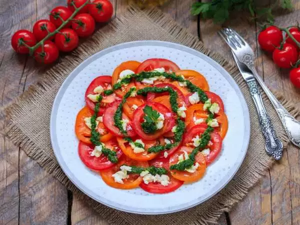 Охлаждающие лета на столе: севиче из томатов и сорбет из сельдерея