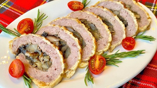 Мясной рулет в сырной корочке: идеальное угощение для праздника