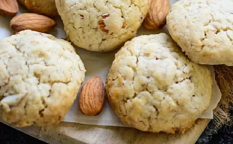 Миндалльное печенье за 20 минут: простое решение для чая из доступных продуктов