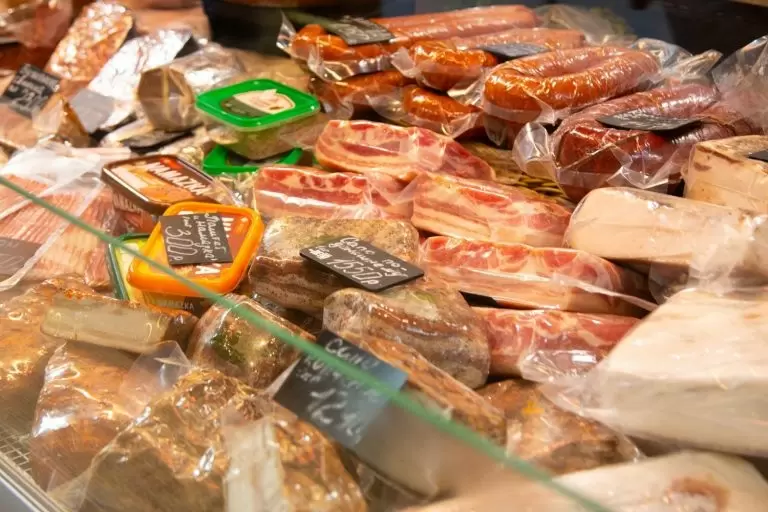 Рост цен на колбасы: прогнозы аналитиков до 2026 года