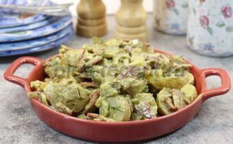 Необычный картофельный салат с щавелевым соусом: вкусное открытие для настоящих гурманов