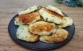 Нежные и воздушные пирожки с луком и яйцом: домашний уют за 15 минут